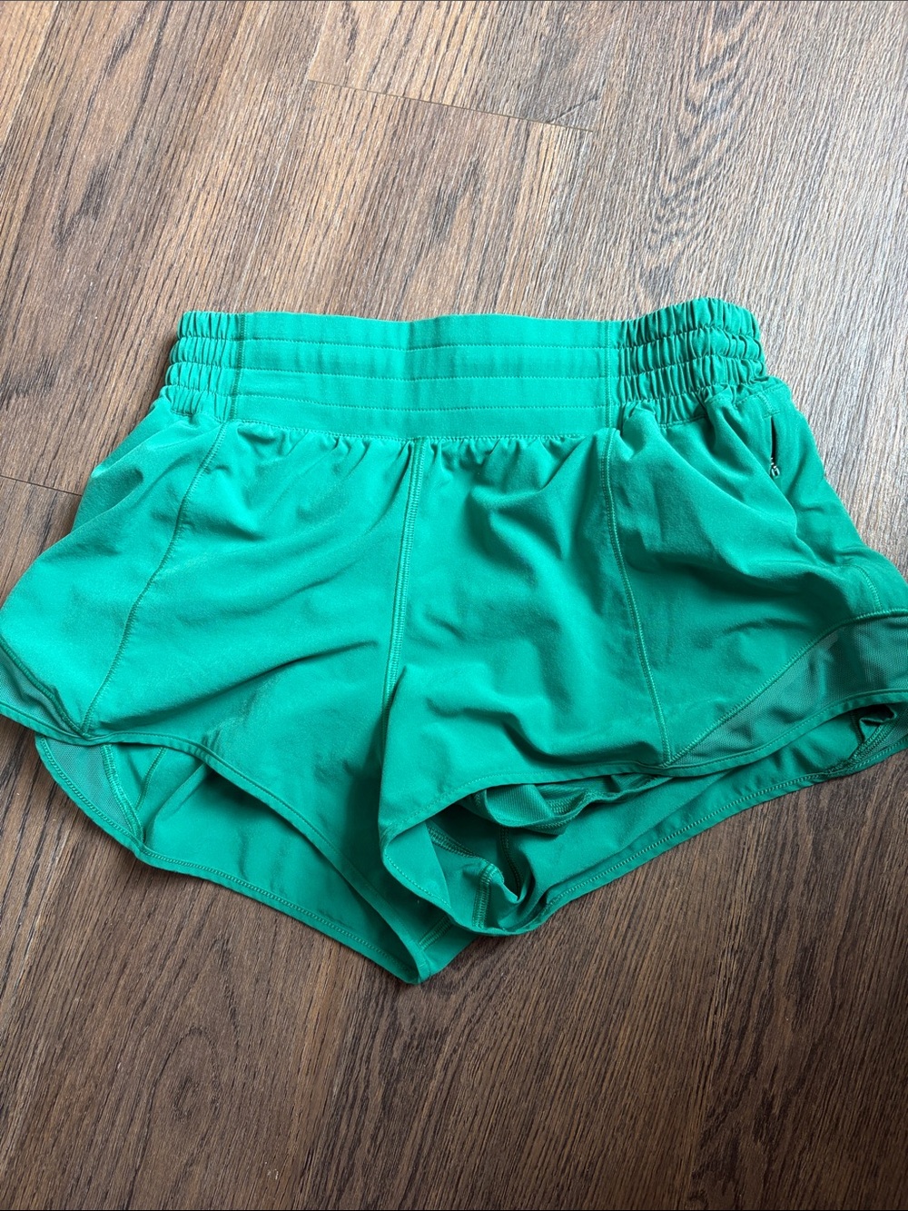 Lululemon hotty hot shorts high rise 2.5 inch